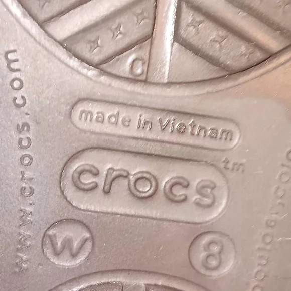 CROCS Brown Sandals with Gold Accent Womens Sz 8 - Picture 2 of 6